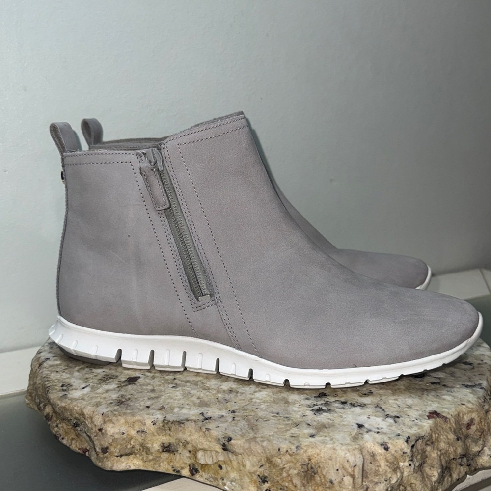Cole Haan Women Zerogrand Side Zip Gray Waterproof Lightweight Ankle Boot 8.5 B - Picture 2 of 16